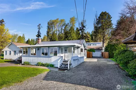 5078 Fern St, Blaine, WA 98230