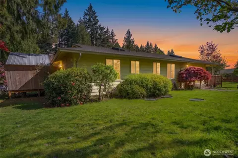 4004 Alonna Dr NE, Olympia, WA 98506