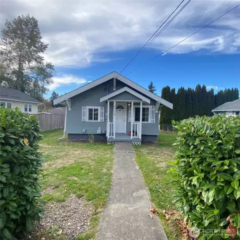 2716 Sylvan Dr W, University Place, WA 98466