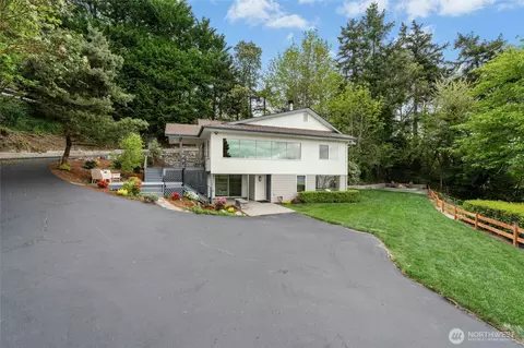 8953 NE 116th Pl, Kirkland, WA 98034