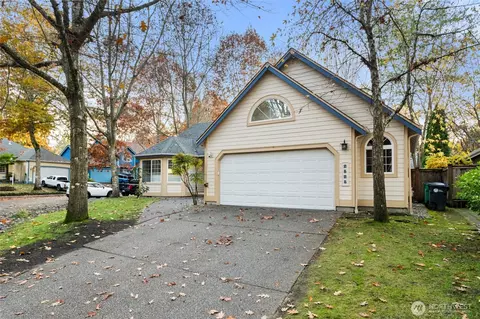 2525 Kempton St SE, Olympia, WA 98501