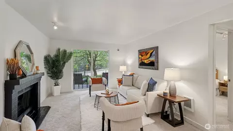 14210 NE 181st Pl #M102, Woodinville, WA 98072
