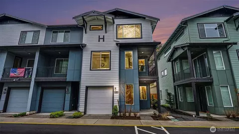 626 164th St SW #H6, Lynnwood, WA 98087