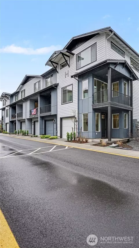 626 164th St SW #H6, Lynnwood, WA 98087