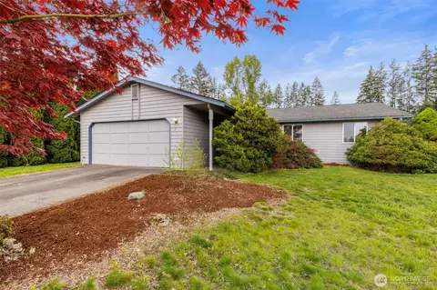 4711 NW Cascade St, Silverdale, WA 98383