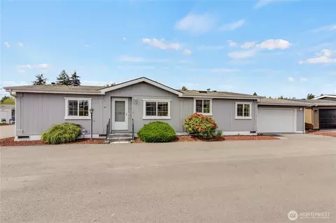 2611 S 288th St #34, Federal Way, WA 98003