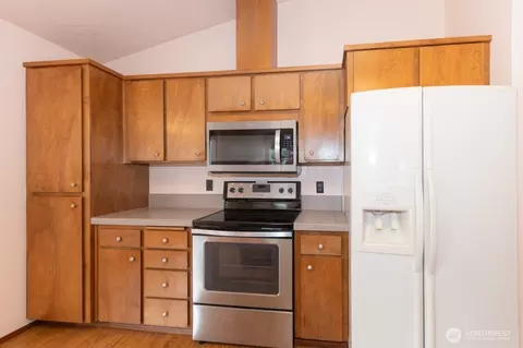 Kitchen - 861 E Spruce, Sequim, WA 98382 photo 2 of 5