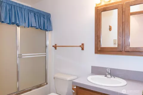 Bath - 861 E Spruce, Sequim, WA 98382 photo 2 of 3