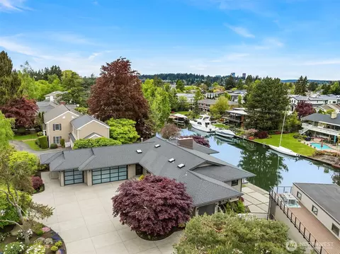 61 Cascade Ky, Bellevue, WA 98006