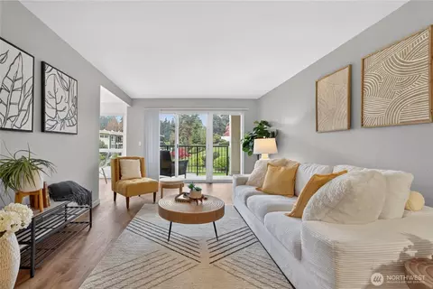 12701 NE 9th Pl #D209, Bellevue, WA 98005