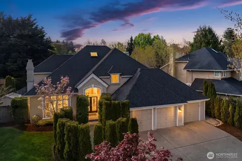 27182 SE 27th St, Sammamish, WA 98075