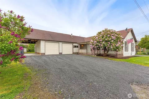 1851 NE Pacific Ave NE, Keyport, WA 98345