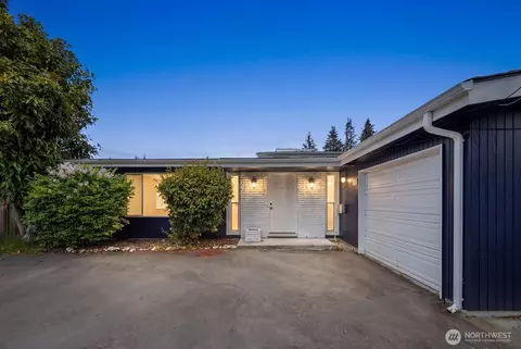Exterior - 101 161st St SE, Bothell, WA 98012 photo 2 of 5