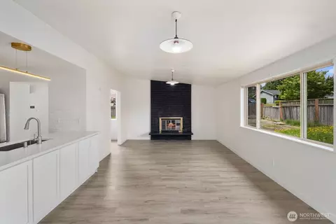 Living - 101 161st St SE, Bothell, WA 98012 photo 10 of 13