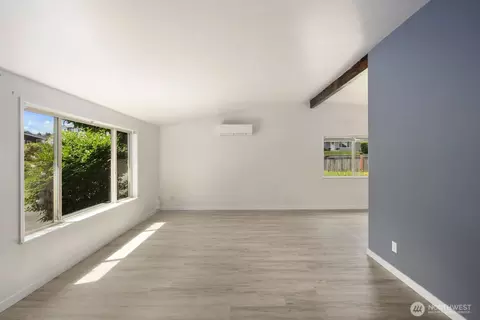 Living - 101 161st St SE, Bothell, WA 98012 photo 4 of 13