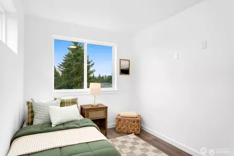Bedroom - 12111 E Gibson, Everett, WA 98204 photo 1 of 7