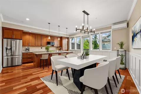 1078 NE High St #10, Issaquah, WA 98029
