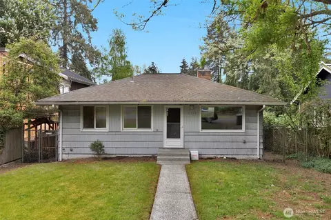 11524 32nd Ave NE, Seattle, WA 98125
