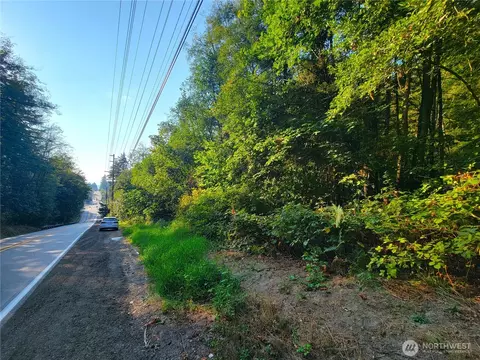 1858 NE Mcwilliams Rd, Bremerton, WA 98311