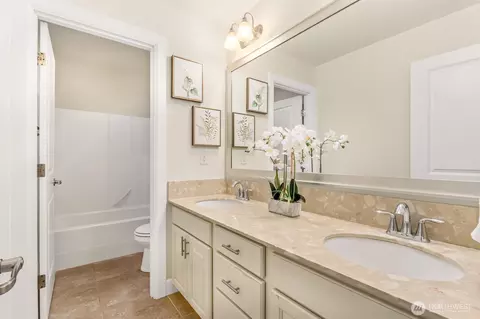 Bath - 17903 33rd Ave SE, Bothell, WA 98012 photo 4 of 5