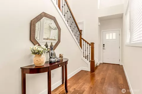 Entry Way - 17903 33rd Ave SE, Bothell, WA 98012 photo 1 of 2