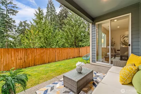 Exterior - 17903 33rd Ave SE, Bothell, WA 98012 photo 4 of 6