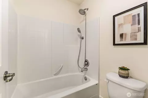 Bath - 17903 33rd Ave SE, Bothell, WA 98012 photo 5 of 5