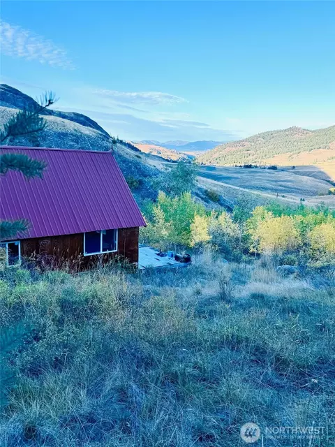 11 Gafvery Creek Rd, Oroville, WA 98844