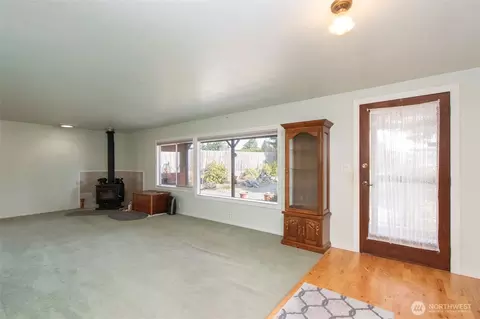 311 Mountain View Dr, Sequim, WA 98382 photo 4