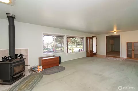 311 Mountain View Dr, Sequim, WA 98382 photo 5