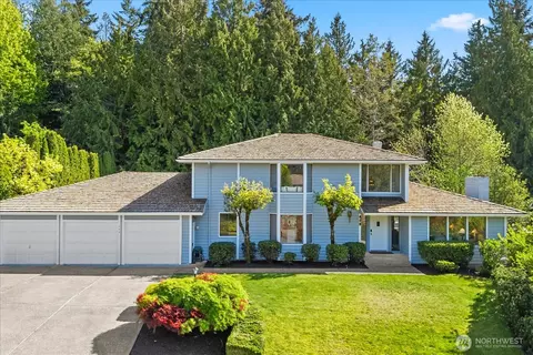 409 NW 162nd St, Shoreline, WA 98177