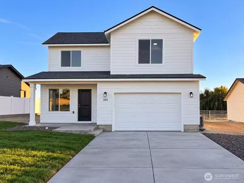 103 Poplar St, Royal City, WA 99357