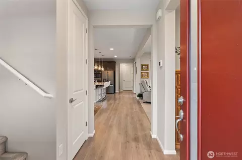 Entry Way - 5788 160th Ave E, Sumner, WA 98390 photo 1 of 1