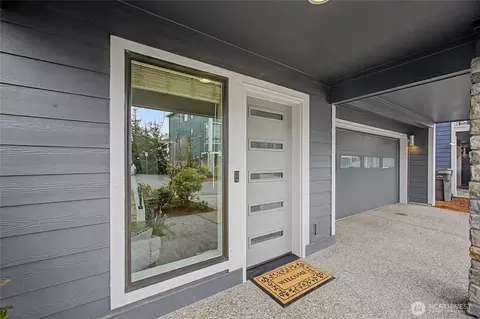 Entry Way - 130 198th St SE #5, Bothell, WA 98012 photo 1 of 5