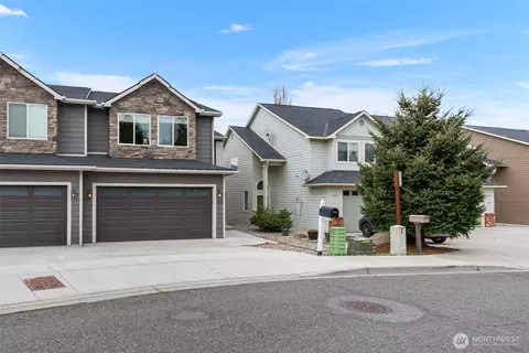 1032 Corum Cir, East Wenatchee, WA 98802