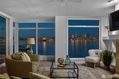 1661 Harbor Ave SW #301, Seattle, WA 98126