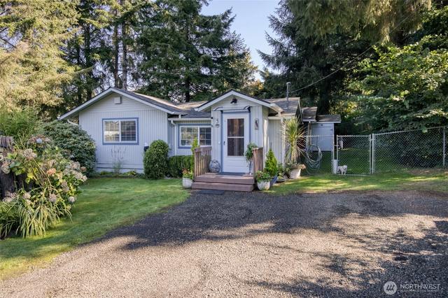 5 Sequoia Pl, Copalis Beach, WA 98535