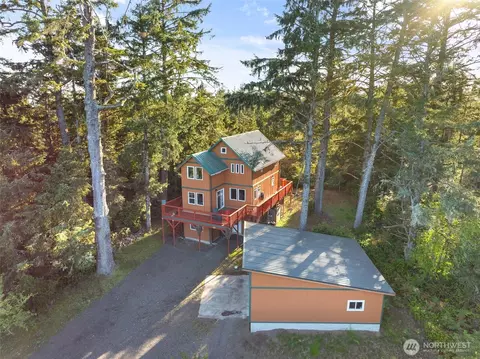 1019 Catala Ave SE, Ocean Shores, WA 98569