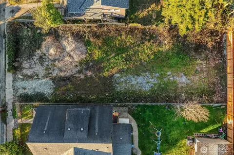 8444 46th Ave S, Seattle, WA 98118