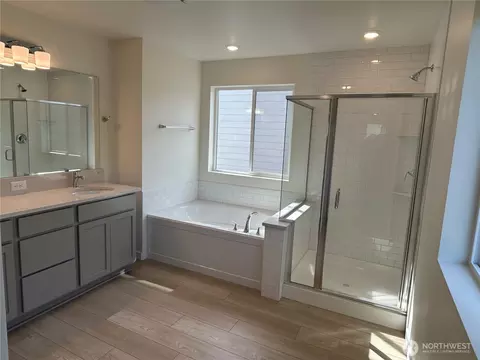 Bath - 719 Teetor Cir NW #LOT 20, Orting, WA 98360 photo 3 of 4