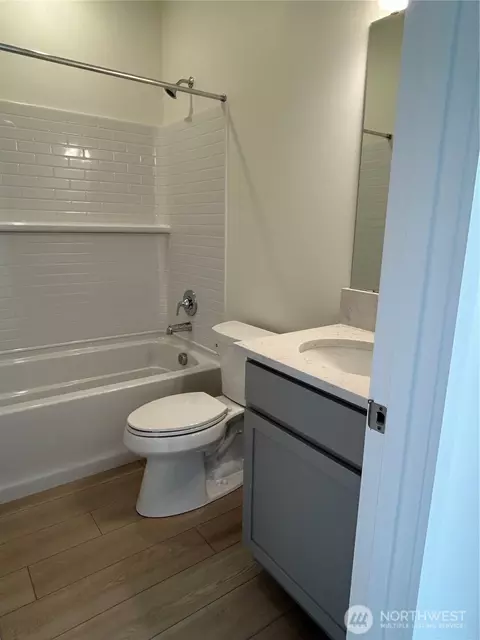 Bath - 719 Teetor Cir NW #LOT 20, Orting, WA 98360 photo 2 of 4