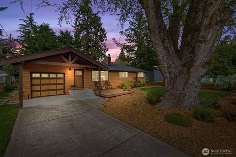 8629 223rd St SW, Edmonds, WA 98026