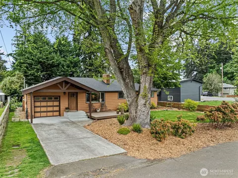 8629 223rd St SW, Edmonds, WA 98026