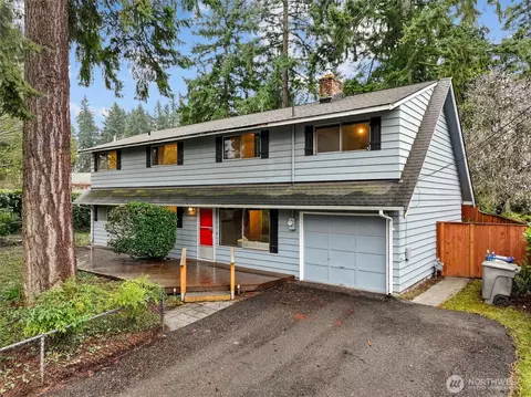 12121 NE 66th St, Kirkland, WA 98033