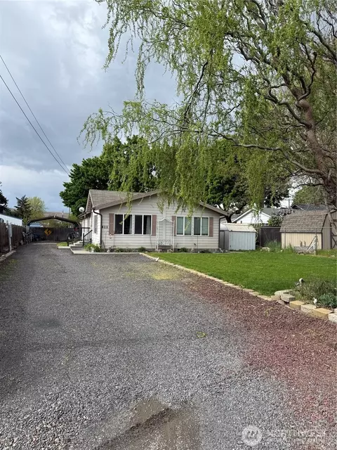 411 E Pearson St, Dayton, WA 99328