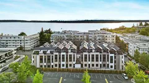 116 E 2nd St S #E, Kirkland, WA 98033