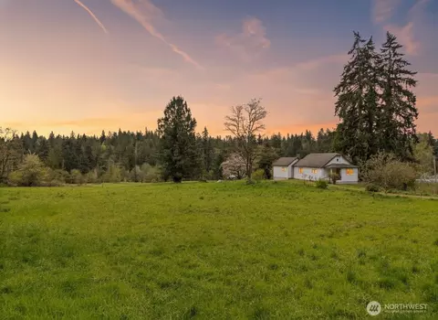 12106 County Line Rd E, Edgewood, WA 98372