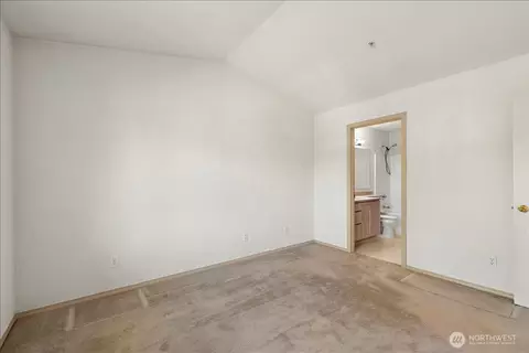 Bedroom - 18930 Bothell-everett Hwy #B303, Bothell, WA 98012 photo 1 of 3