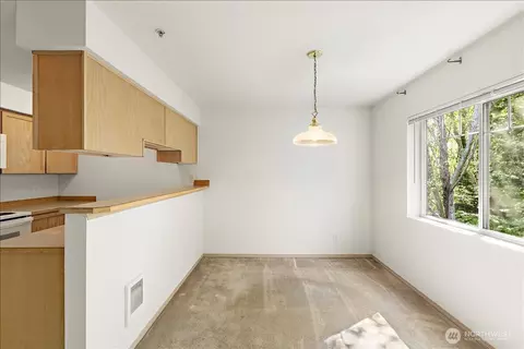 Dining - 18930 Bothell-everett Hwy #B303, Bothell, WA 98012 photo 1 of 2