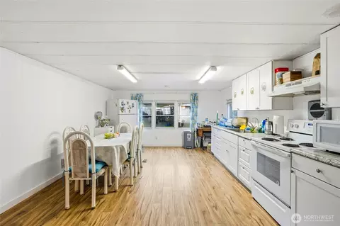 11330 E Riverside Dr #25, Bothell, WA 98011 photo 7